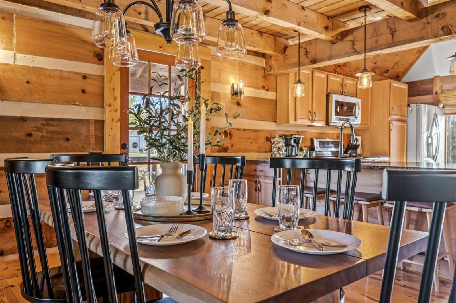 Hidden Star Hideaway-Blackberry Farm-Smoky Mtn Nat Park-Hot Tub- Fire Pit- Fenced Yard- Pet Friendly Walland Exterior photo