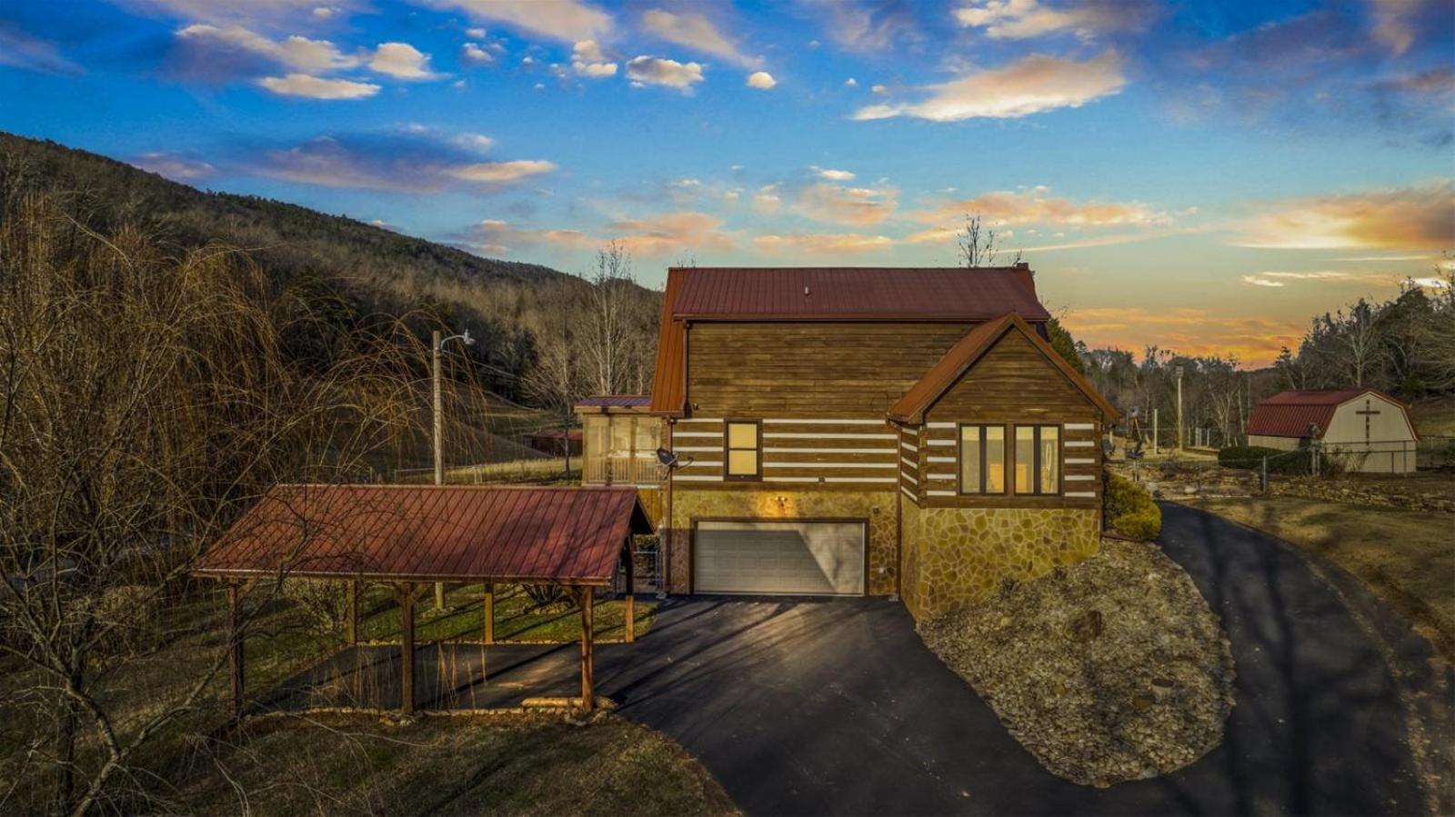 Hidden Star Hideaway-Blackberry Farm-Smoky Mtn Nat Park-Hot Tub- Fire Pit- Fenced Yard- Pet Friendly Walland Exterior photo
